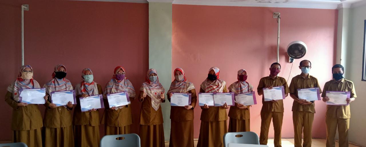 Penghargaan Guru Berprestasi Smait Raudhatul Jannah Cilegon Tp 2019 2020